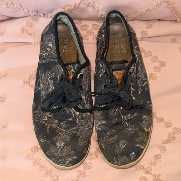 DONATED - Picture 1 of 4